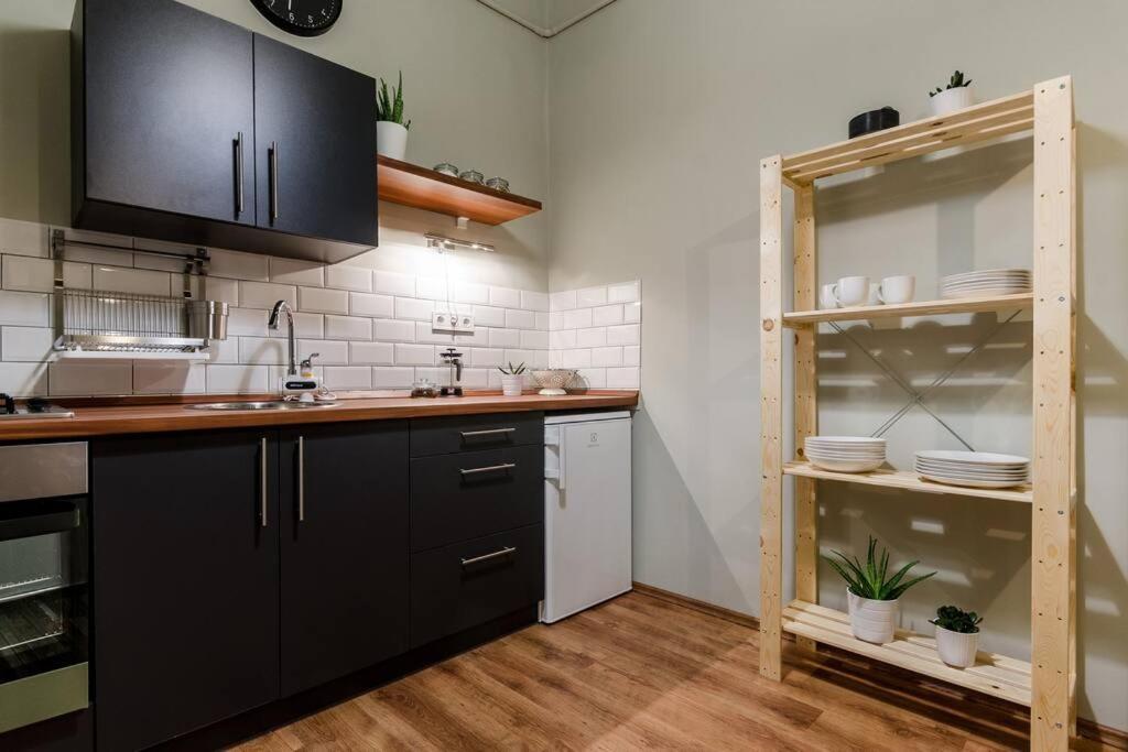 בודפשט Cosy Apartment In Party District K30 מראה חיצוני תמונה