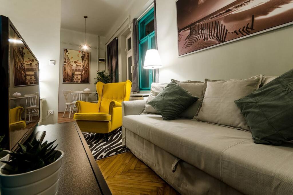 בודפשט Cosy Apartment In Party District K30 מראה חיצוני תמונה